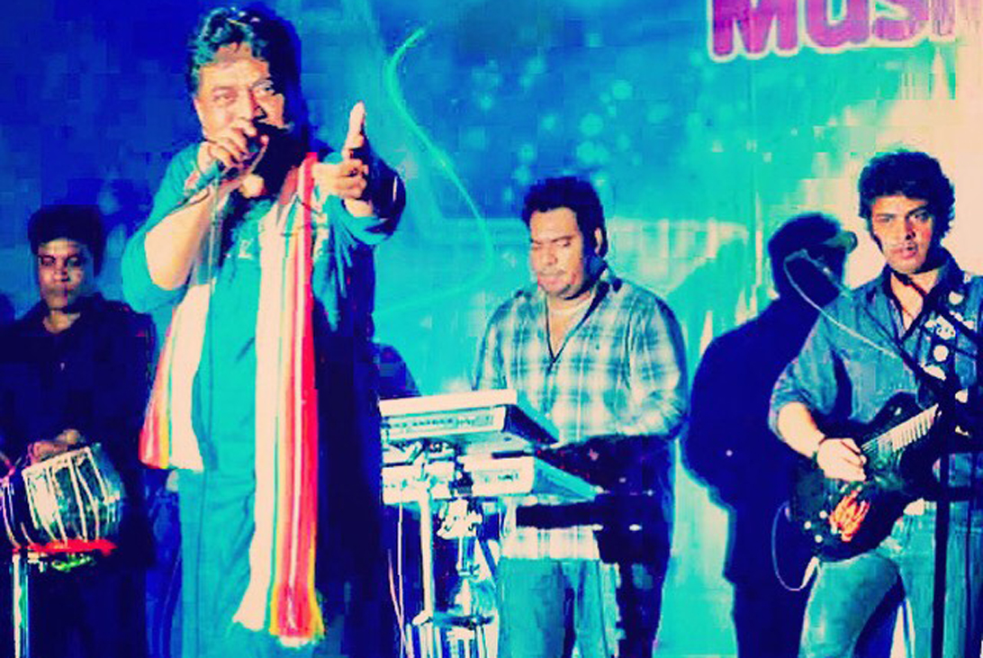 ‘গানে প্রতিষ্ঠার আগে মনোহারী দোকান দিয়েছিলেন এন্ড্রু কিশোর’