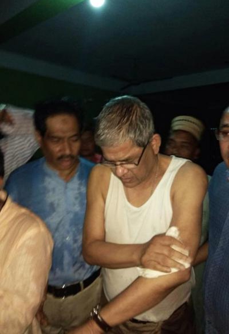 চট্টগ্রামে মির্জা ফখরুলের গাড়িবহরে হামলা