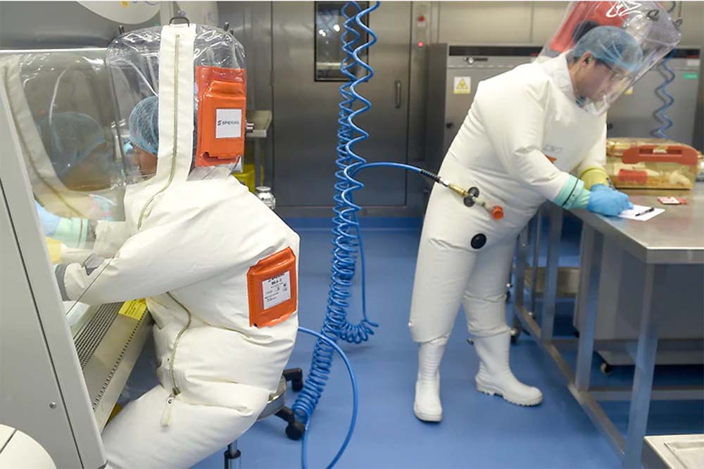 করোনাভাইরাস: উহানের ভাইরোলজিস্টের পালানোর গুজব