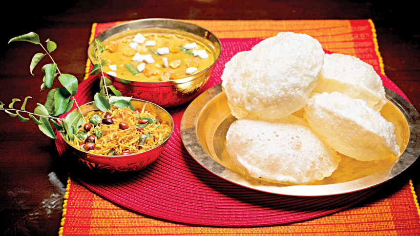 মহাভোজ থালি: ঘোষ পরিবারের দুর্গাপূজার রেসিপি