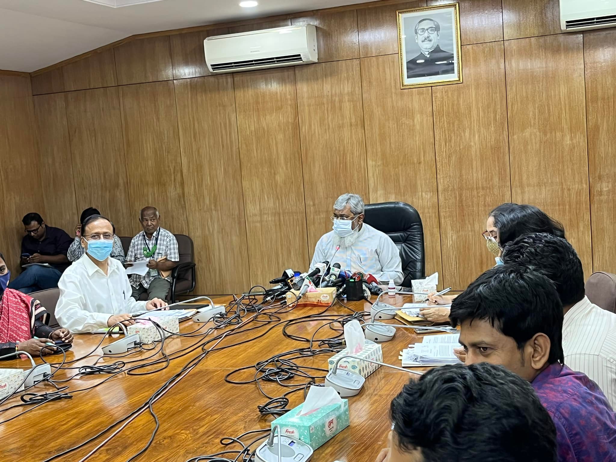 সাংবাদিকদের জরিমানার বিধান রেখে প্রেস কাউন্সিল আইনের খসড়া মন্ত্রিসভায় অনুমোদন