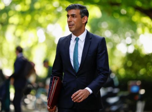 যুক্তরাজ্যের প্রধানমন্ত্রী পদে প্রার্থিতার ঘোষণা দিলেন ঋষি সুনক