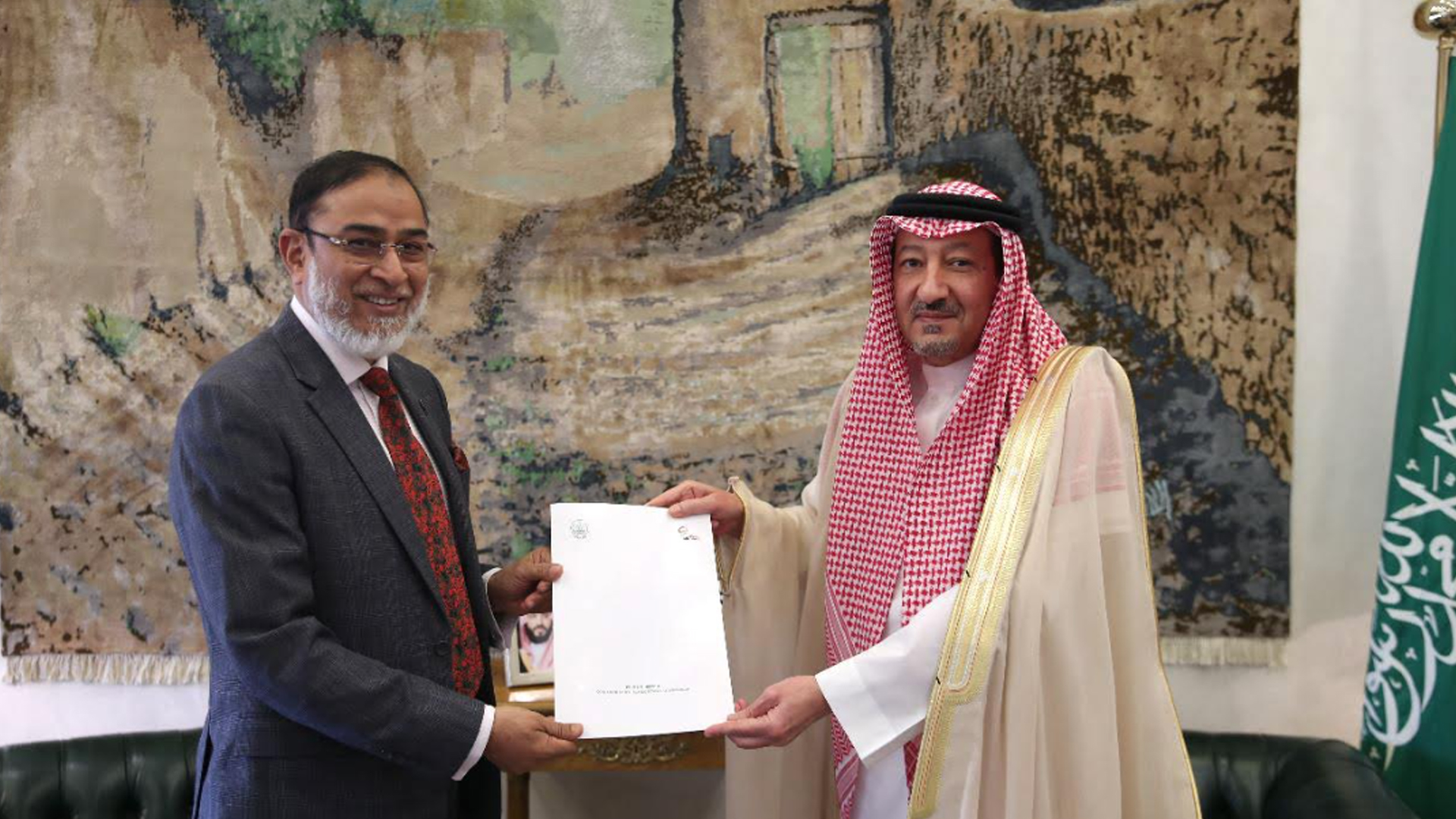 সৌদি ক্রাউন প্রিন্স সালমানকে বাংলাদেশ সফরের আমন্ত্রণ