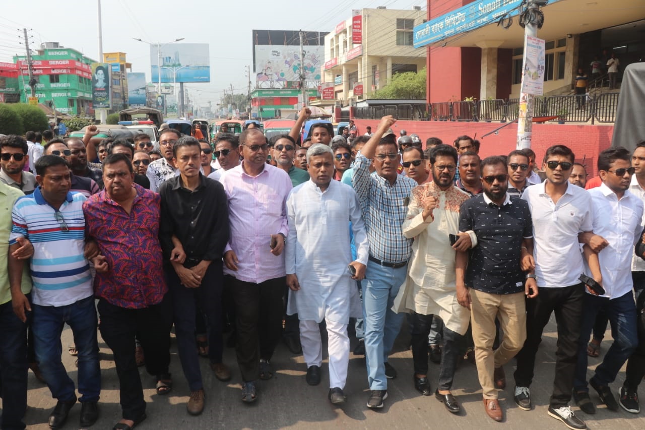 বাধা সত্ত্বেও খুলনার গণসমাবেশ সফল করতে প্রত্যয়ী বিএনপি নেতাকর্মীরা