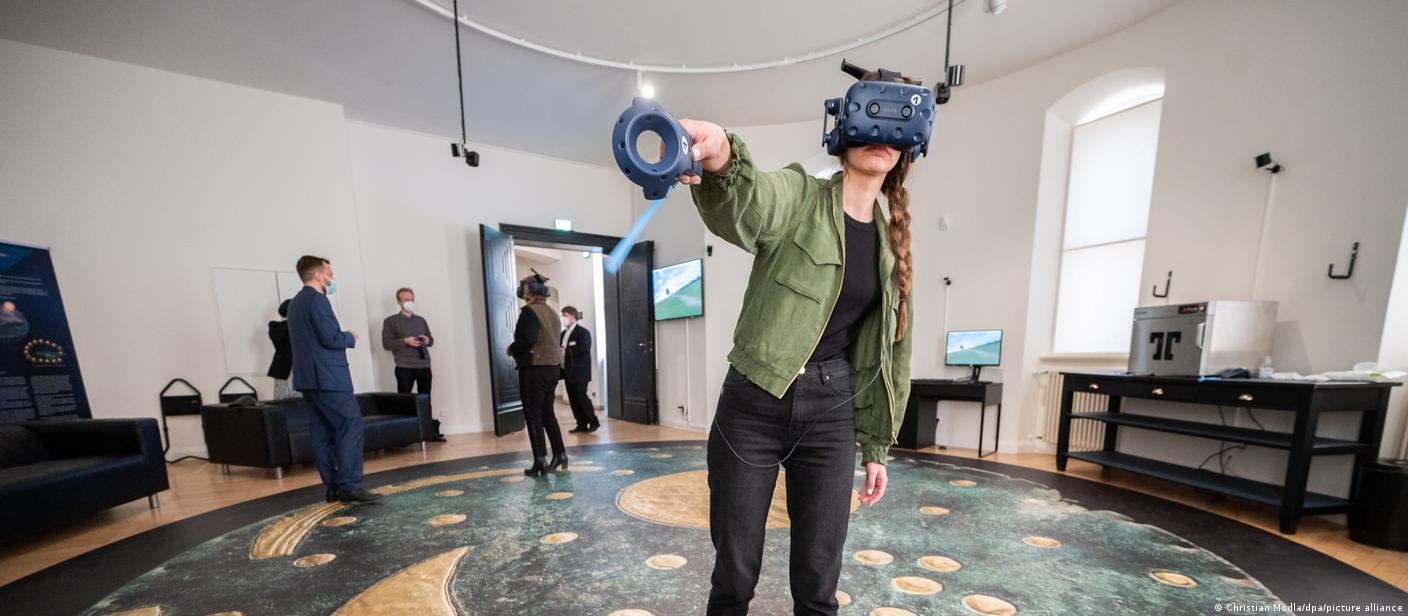 ভয়ভীতি দূর করতে ভার্চুয়াল রিয়্যালিটি থেরাপি