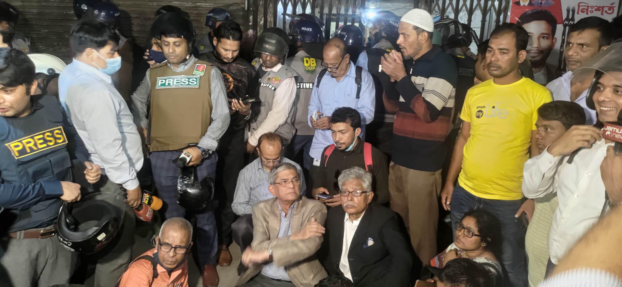 ডেইলি স্টারকে মির্জা ফখরুল: এটা নজিরবিহীন পুলিশি সন্ত্রাস