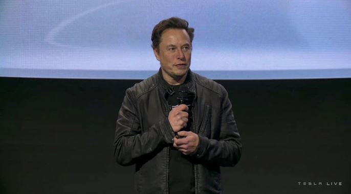 টেসলার ৩ দশমিক ৫৮ বিলিয়ন ডলারের শেয়ার বিক্রি করলেন ইলন মাস্ক