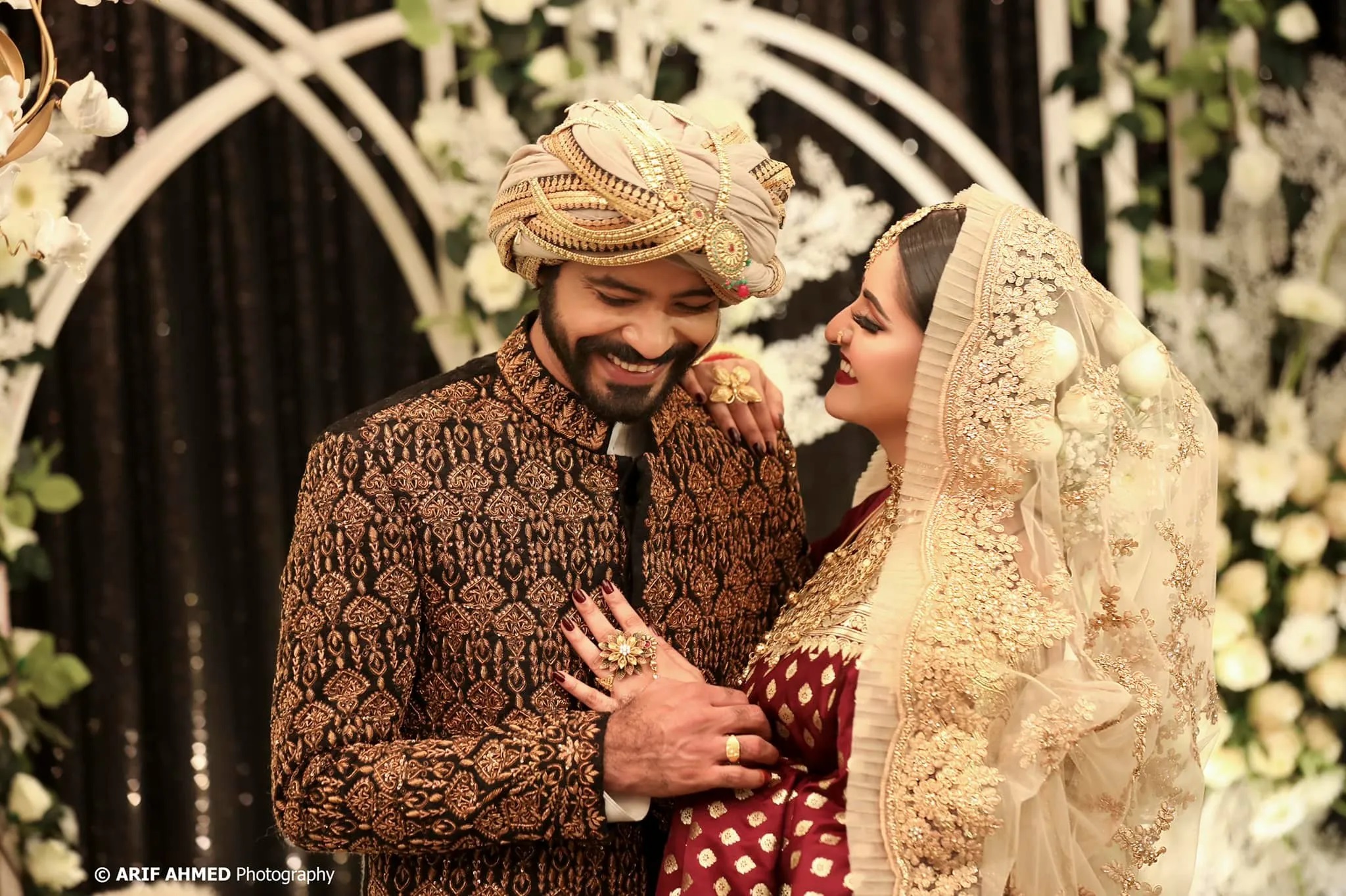 বছরের শেষদিন রাজের সঙ্গে বিচ্ছেদের ইঙ্গিত পরীমনির