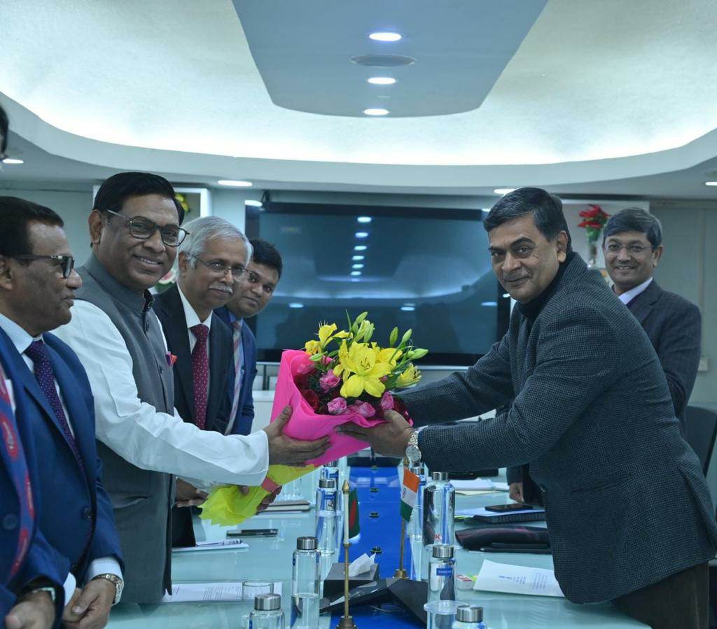 ভারত থেকে আরও বিদ্যুৎ নিতে চায় বাংলাদেশ