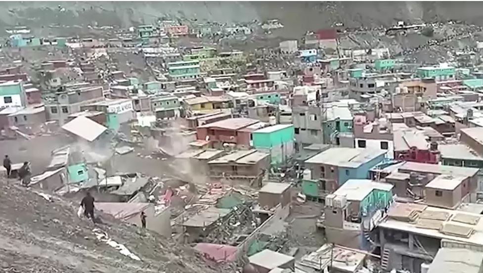 পেরুতে টানা বৃষ্টিপাতে ভূমিধস, মৃত্যু অন্তত ৩৬