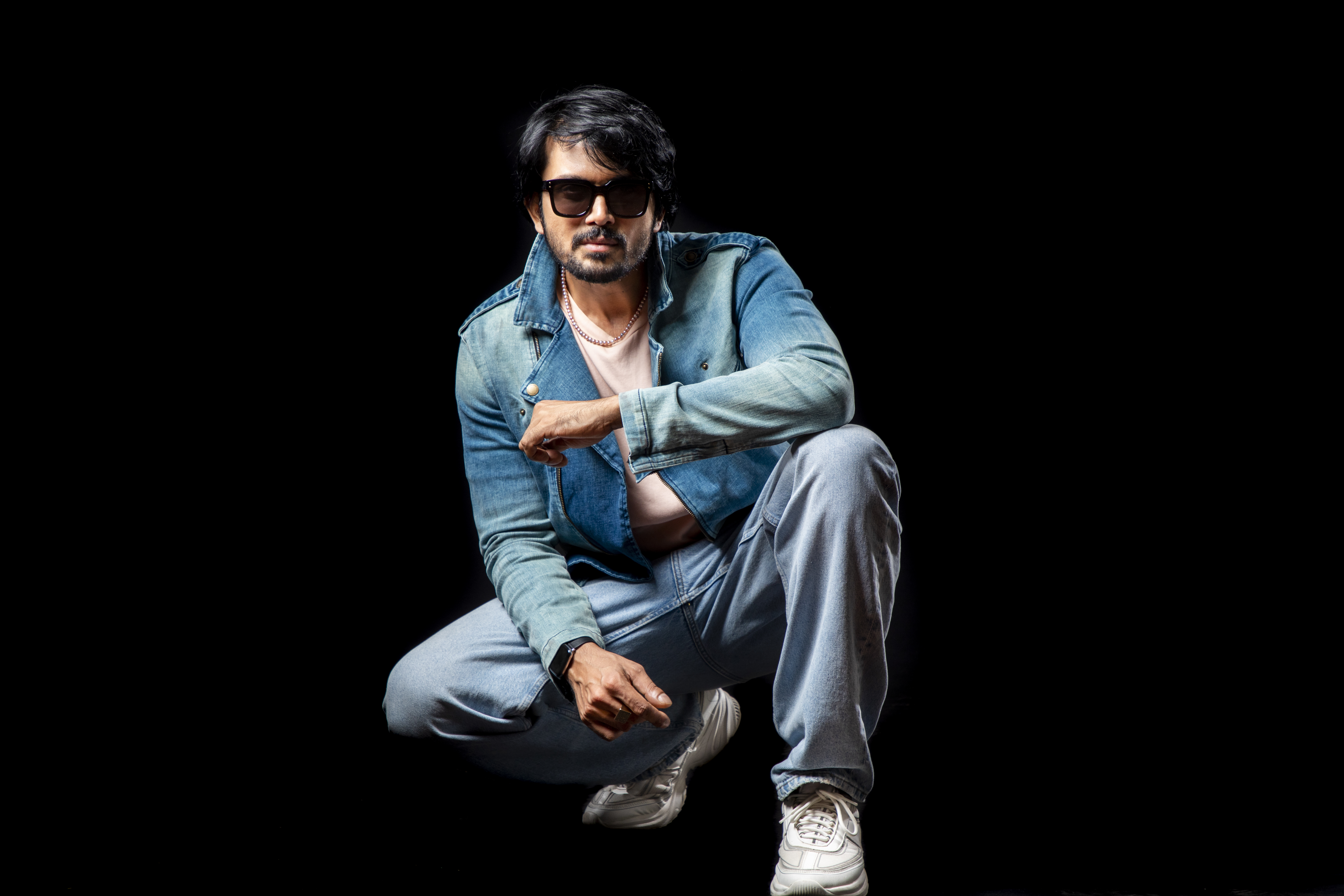 সিক্স প্যাক থেকে প্রেমময় আরিফিন শুভ