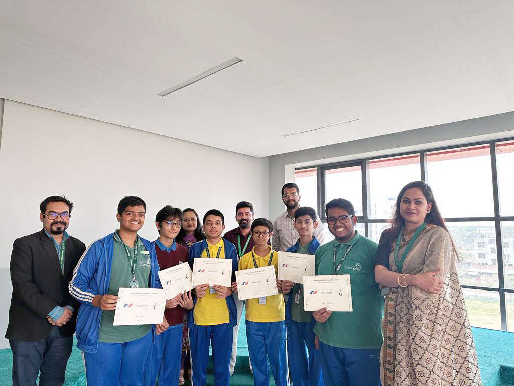 নাসা স্পেস সেটেলমেন্ট কনটেস্টে বিজয়ী ডিপিএস এসটিএস স্কুলের ৬ শিক্ষার্থী