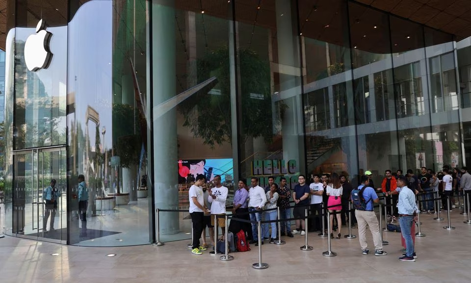 ভারতে আজ অ্যাপলের প্রথম স্টোর উদ্বোধন করবেন টিম কুক