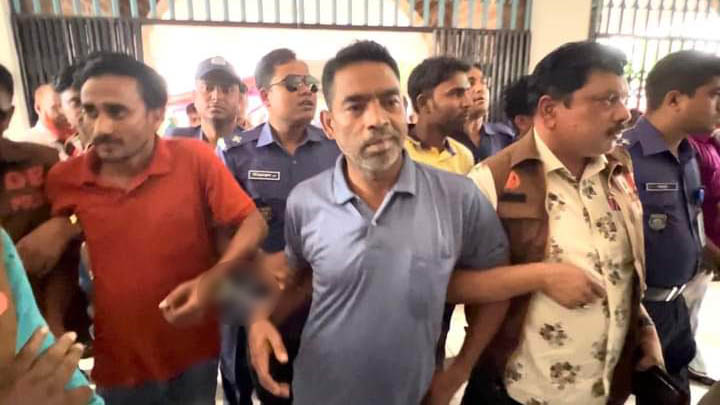 ইউপি চেয়ারম্যান বাবু ৫ দিনের রিমান্ডে