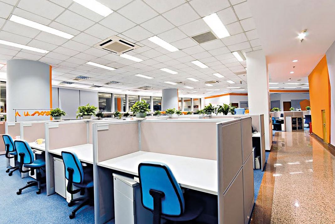 অফিসে যে ১০ অপেশাদার কাজ এড়িয়ে চলা উচিত