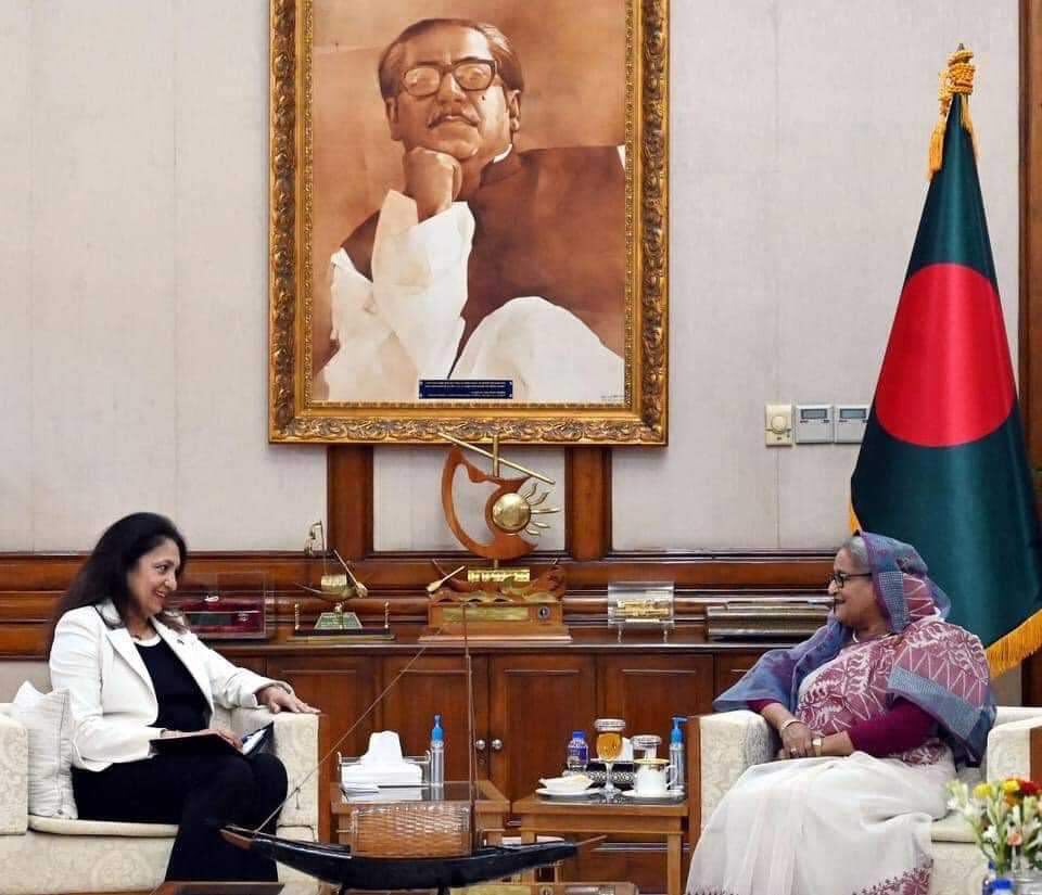 প্রধানমন্ত্রীর সঙ্গে উজরা জেয়ার বৈঠক