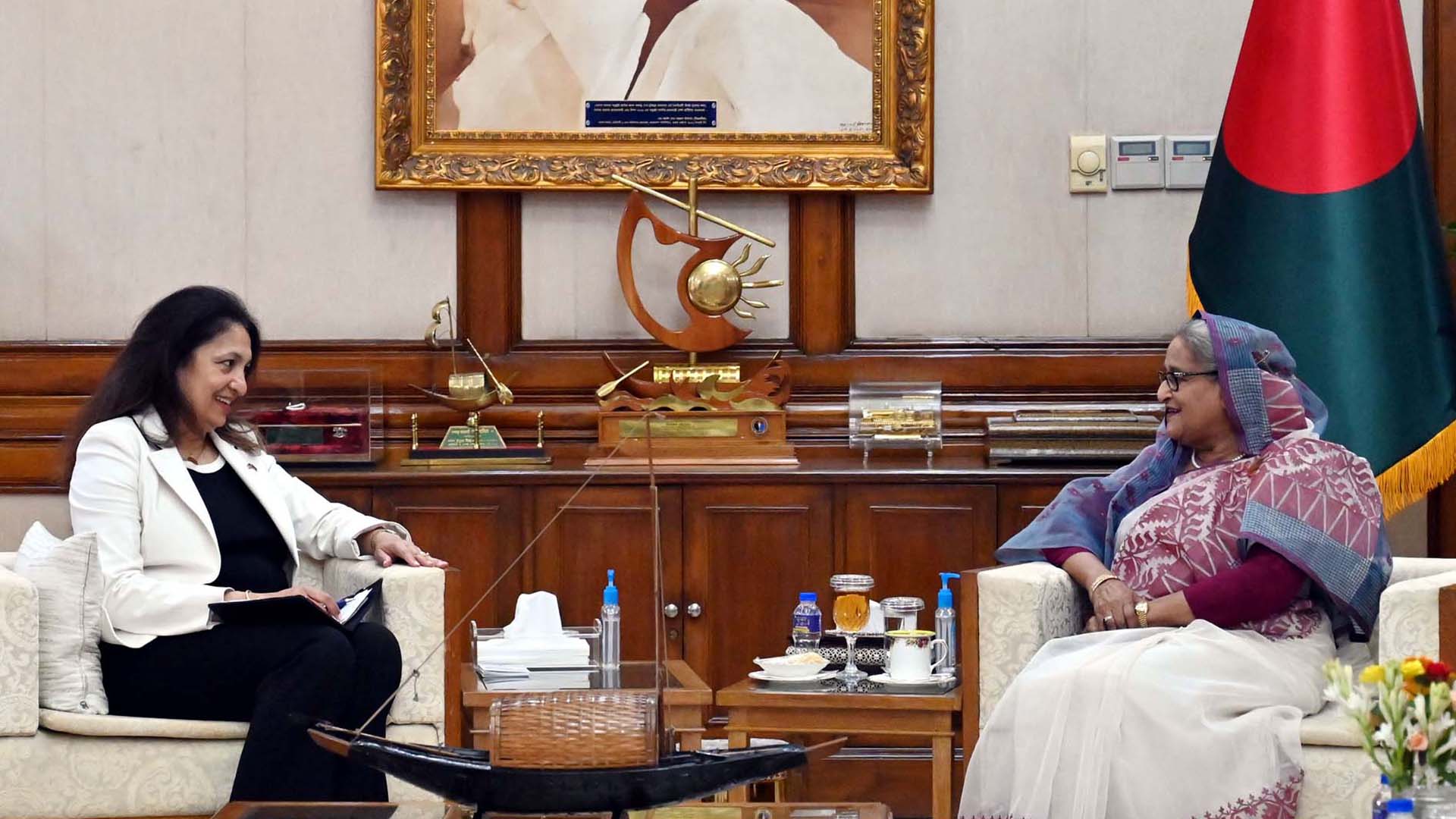 অবাধ, সুষ্ঠু ও নিরপেক্ষ নির্বাচনের অঙ্গীকার প্রধানমন্ত্রীর