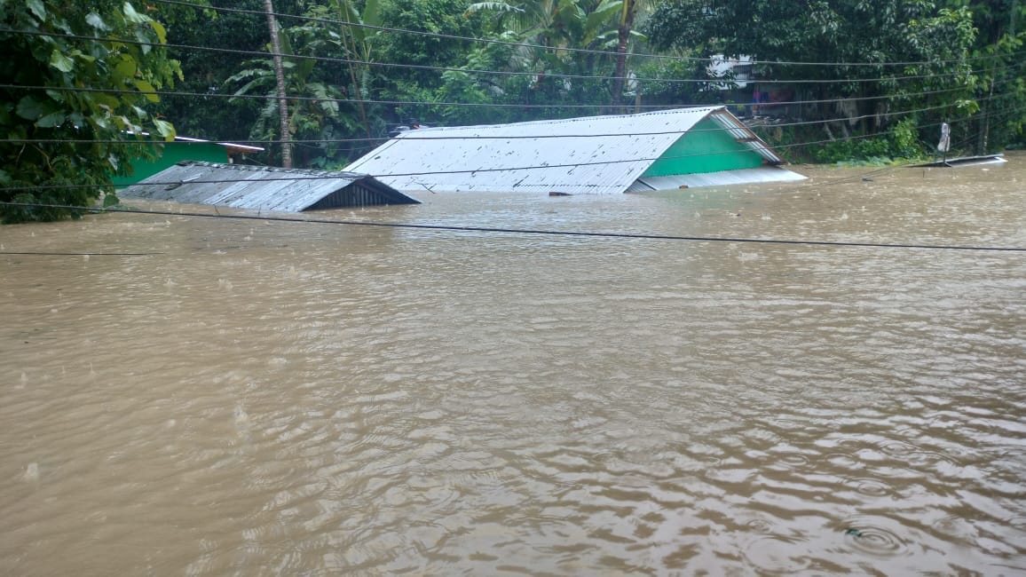 পানিবন্দি বান্দরবান: ৩ দিন ধরে বিদ্যুৎ নেই, খাবার পানির সংকট