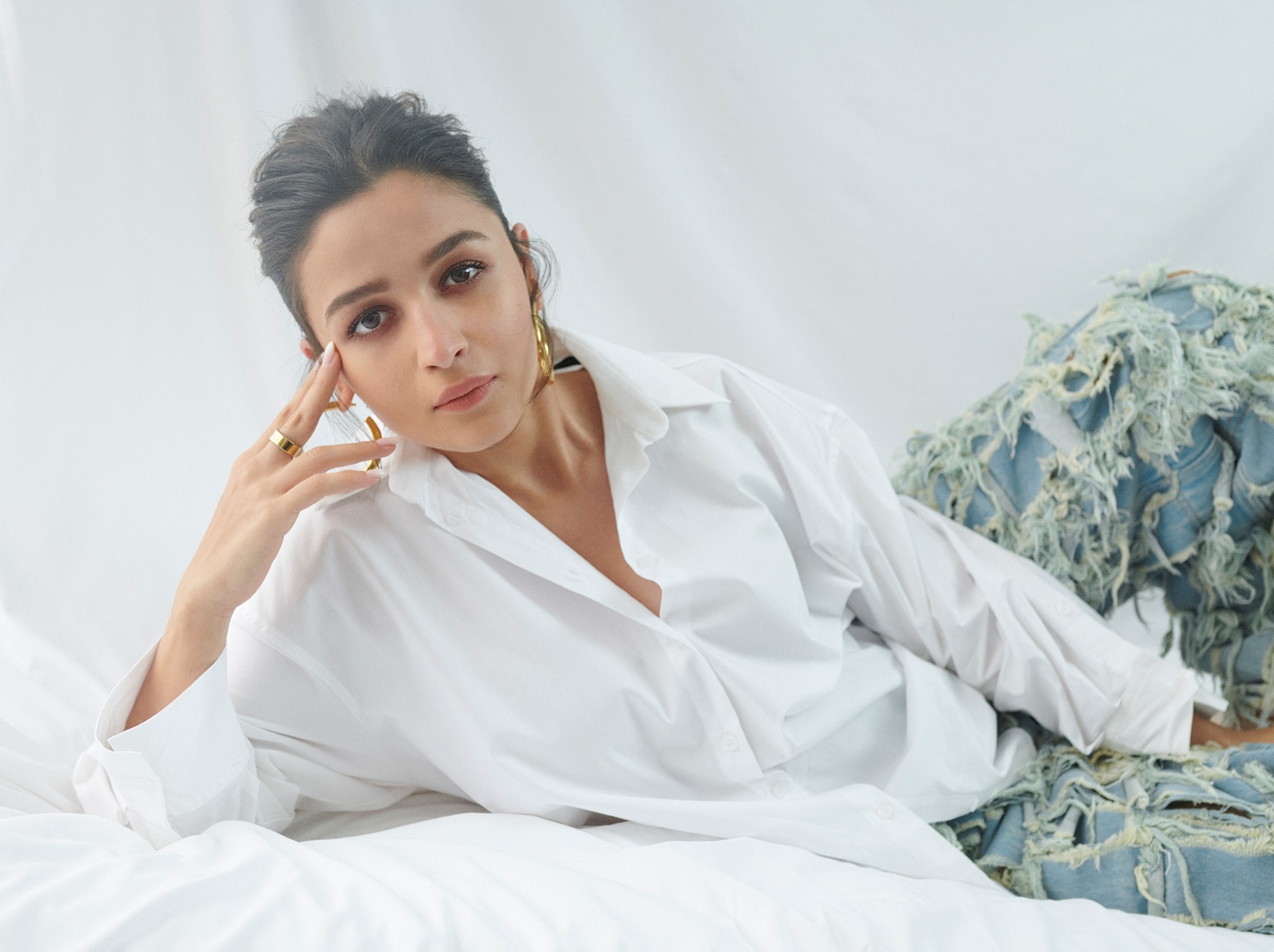 ৬ ধাপে পান আলিয়া ভাটের 'নো-মেকআপ’ লুক