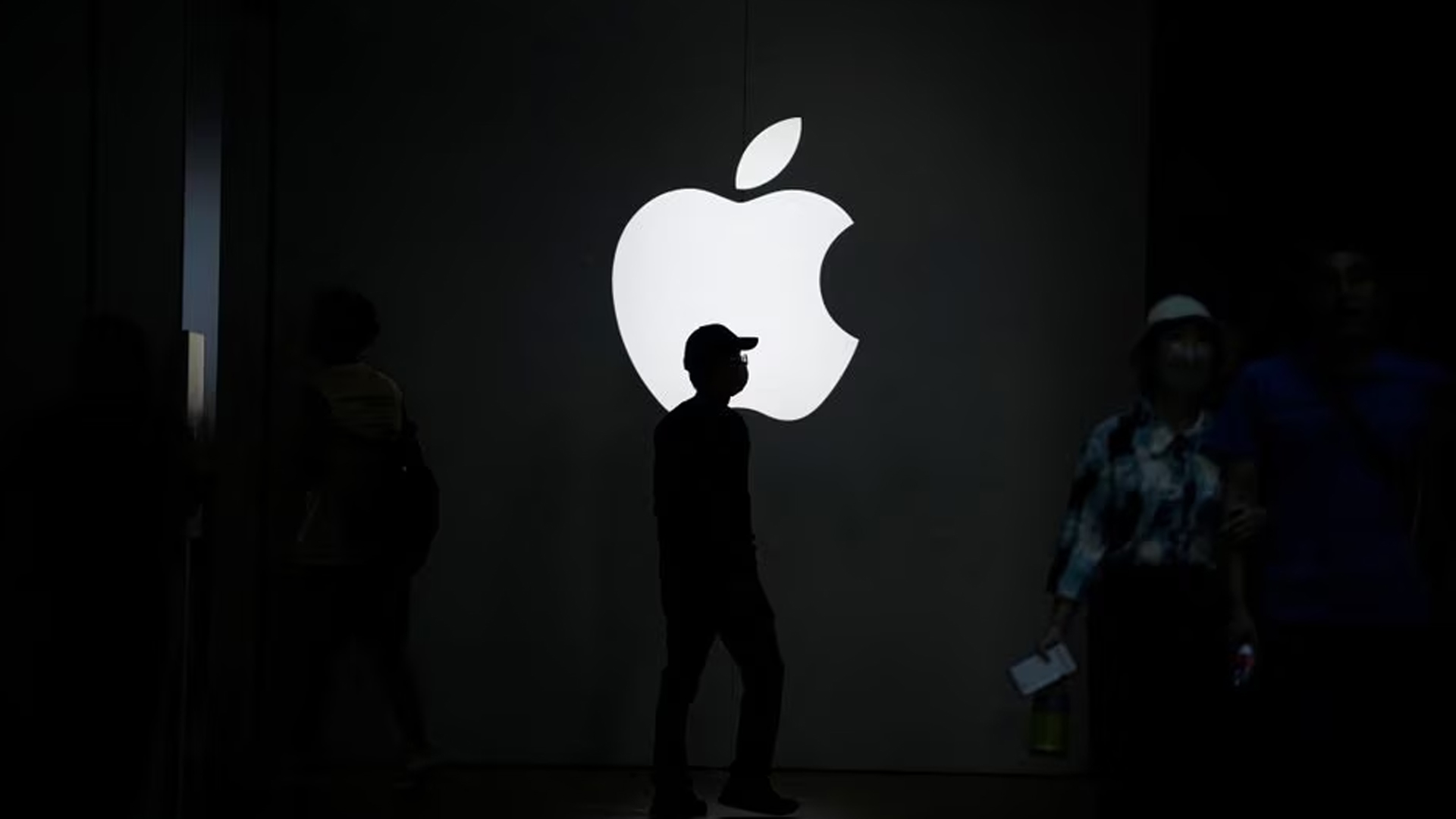 অ্যাপলকে প্রায় ৫০০ মিলিয়ন ইউরো জরিমানা করবে ইইউ