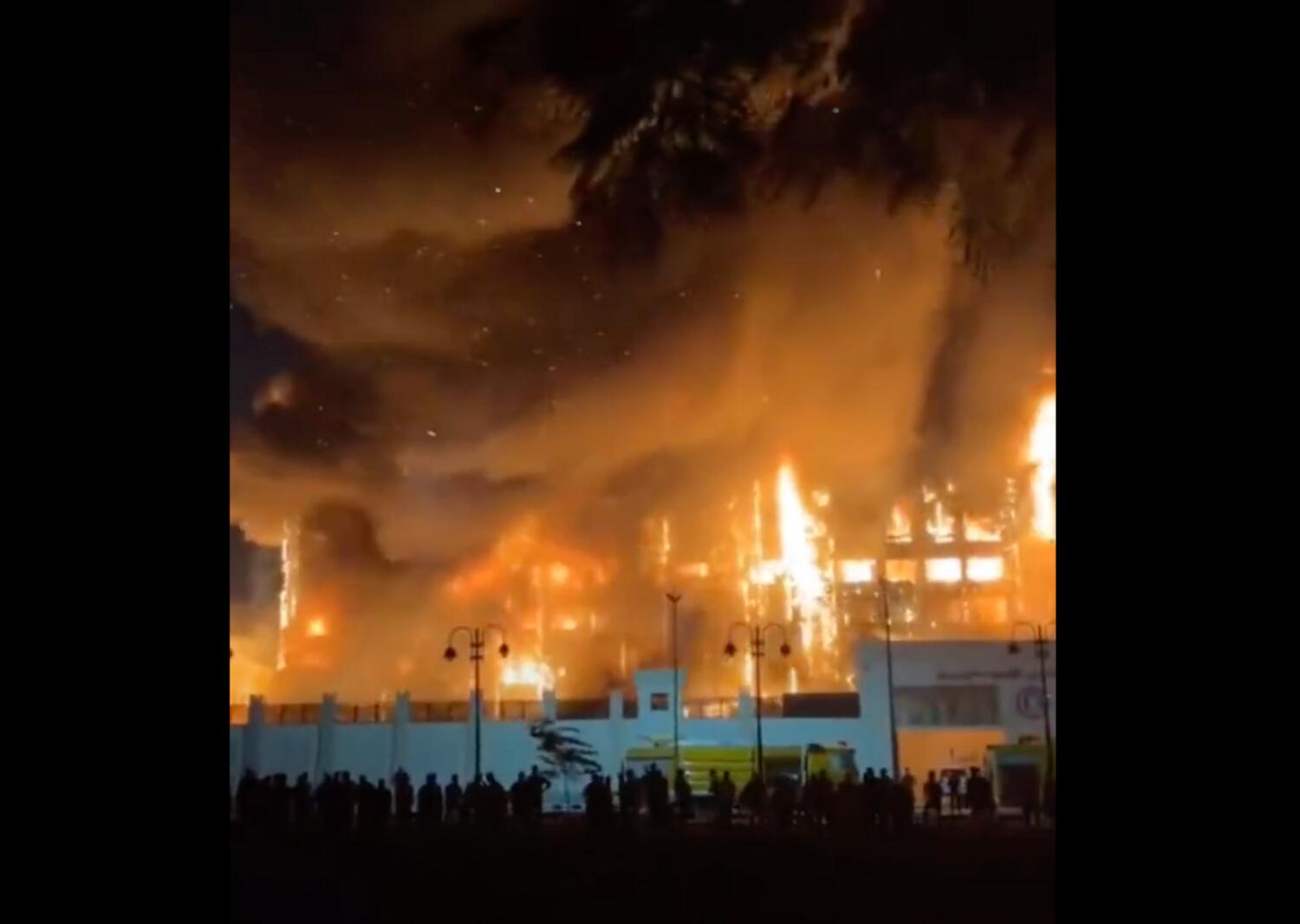 মিশরের ইসমাইলিয়ায় পুলিশ ভবনে আগুন, আহত অন্তত ২৫