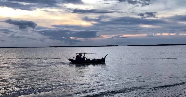 ঘুরে আসুন মনপুরা দ্বীপ