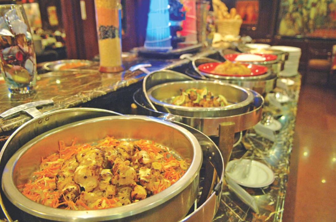 ধানমন্ডির ১০ বুফে রেস্তোরাঁর খোঁজ