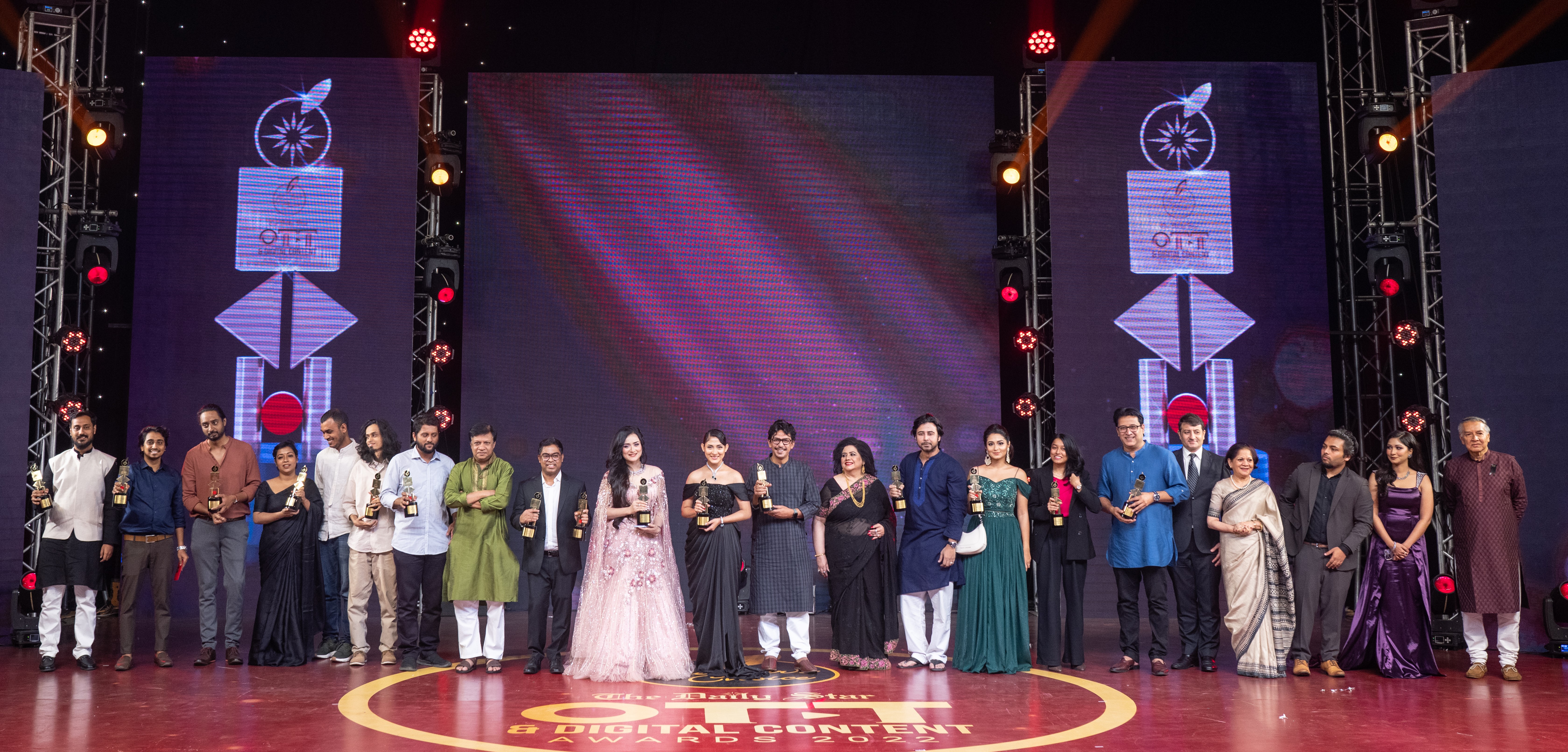 এবারের ব্লেন্ডারস চয়েস-দ্য ডেইলি স্টার ওটিটি অ্যাওয়ার্ড পেলেন যারা