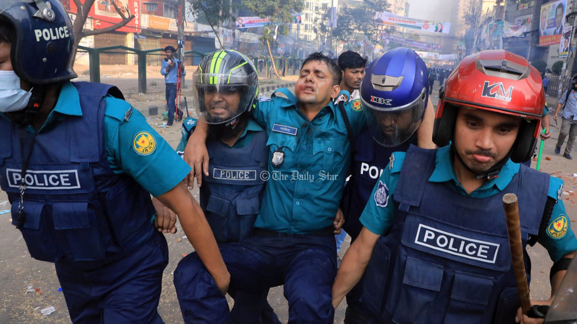 বিএনপির সঙ্গে সংঘর্ষে ৪১ পুলিশ আহত: ডিএমপি মিডিয়া সেল