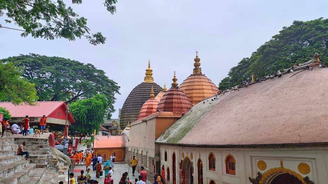 যেভাবে যাবেন রহস্যঘেরা সেই কামরূপ কামাখ্যা