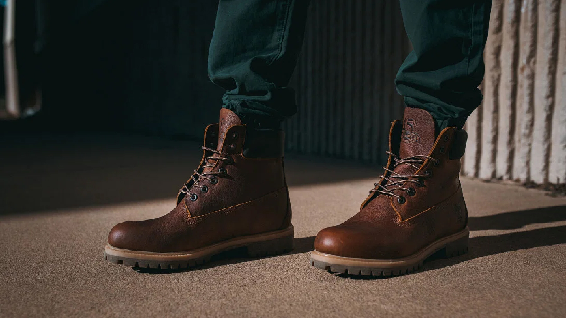 শীতে বুটজুতা কেন চাই