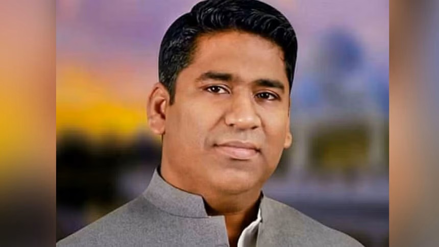 প্রার্থিতা ফিরে পেলেন সাদিক আব্দুল্লাহ