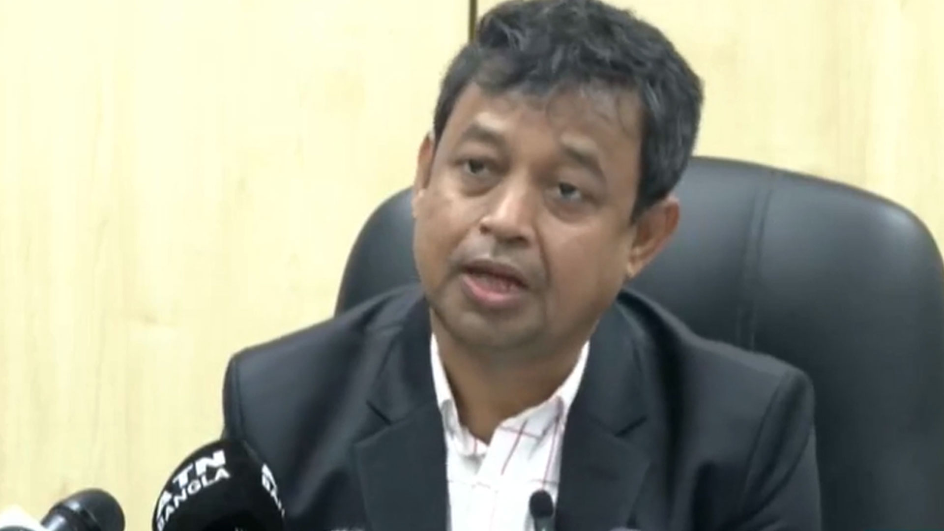 ‘বেনাপোল এক্সপ্রেসে আগুনে বিএনপির সংশ্লিষ্টতা, পরিকল্পনা ভিডিও কনফারেন্সে’