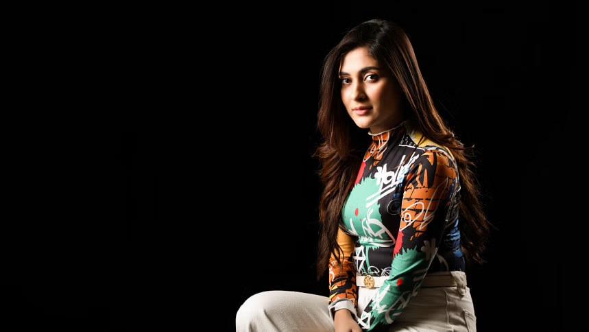 সিনেমা করতে চাই, ভালো গল্পের অপেক্ষায় আছি: মেহজাবীন