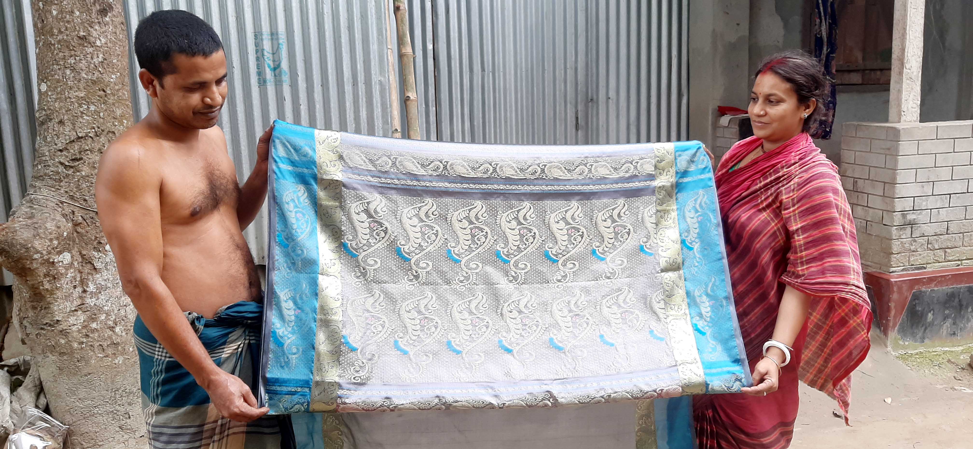 টাঙ্গাইল শাড়ির জিআই স্বত্ব ভারতের, তাঁতী ও নাগরিক সমাজের ক্ষোভ