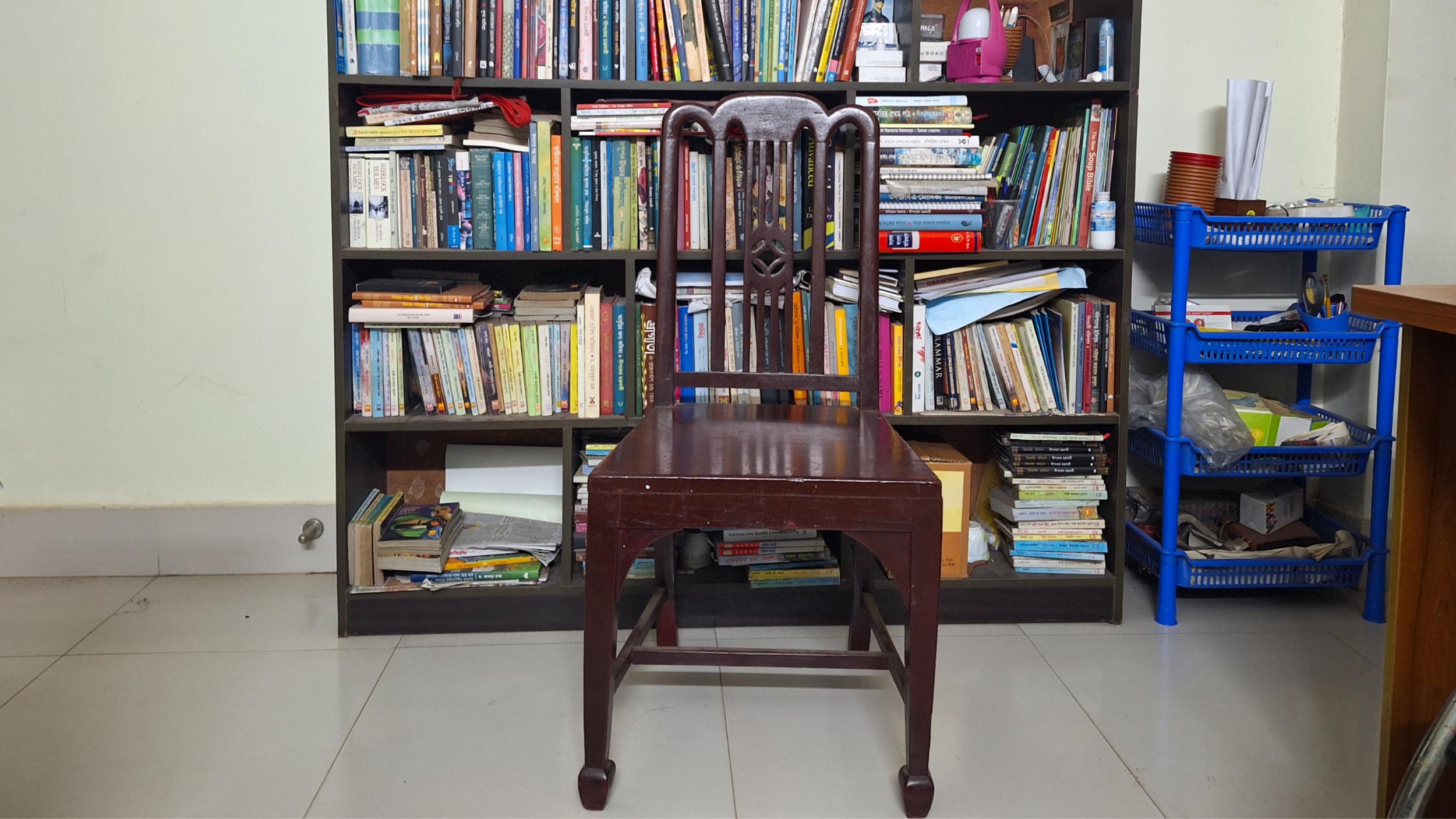 জীবনানন্দ দাশের যে চেয়ার লুট করে নিয়েছিল রাজাকাররা