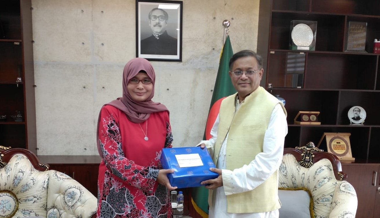 ‘মালয়েশিয়ায় বাংলাদেশি কর্মীদের দুর্ভোগের জন্য দুই দেশের সিন্ডিকেট দায়ী’