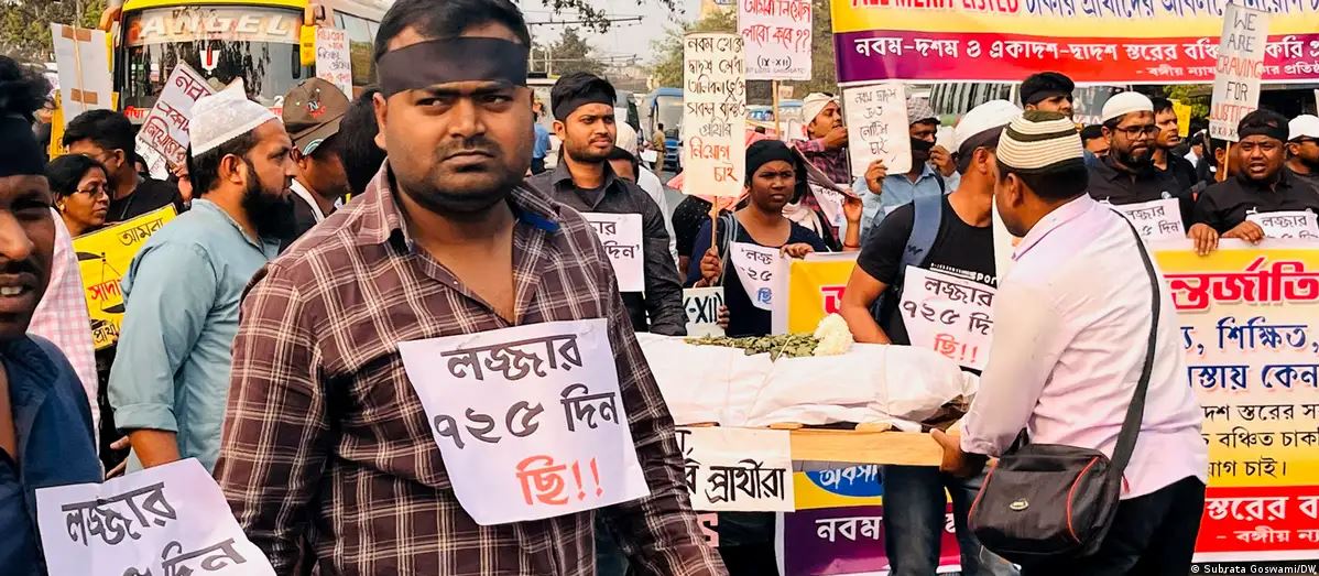 প্রায় ২৬ হাজার শিক্ষকের চাকরি বাতিল করল কলকাতা হাইকোর্ট