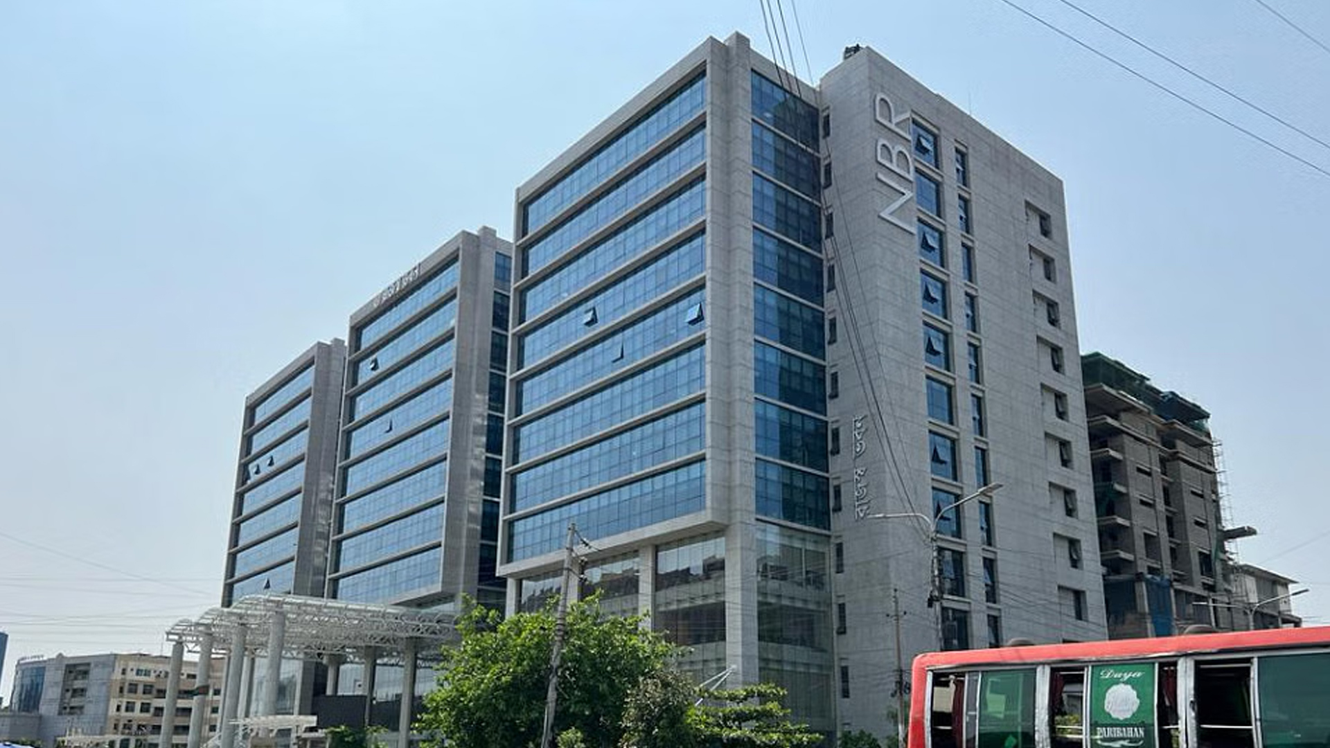 এনবিআরের আরও ৫ কর্মকর্তার অবৈধ সম্পদের খোঁজে দুদক