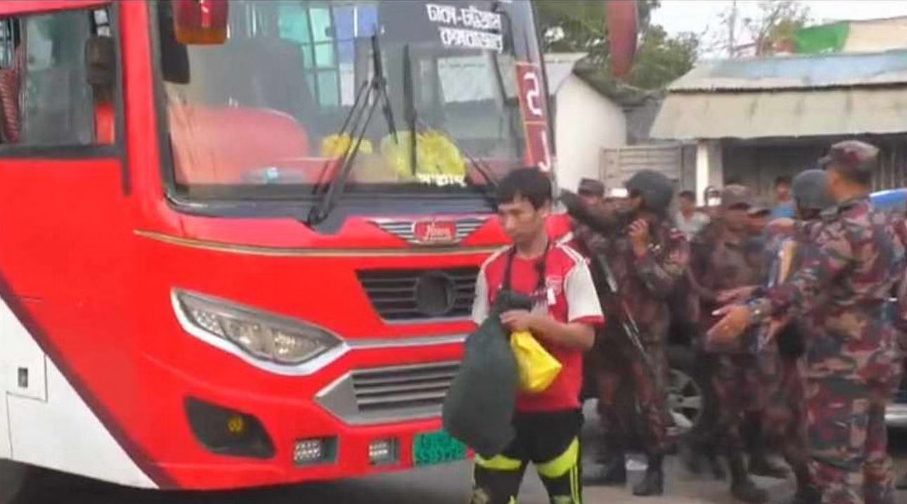 ফেরত পাঠানো হলো মিয়ানমারের ২৮৮ সেনা ও সীমান্তরক্ষী সদস্যকে