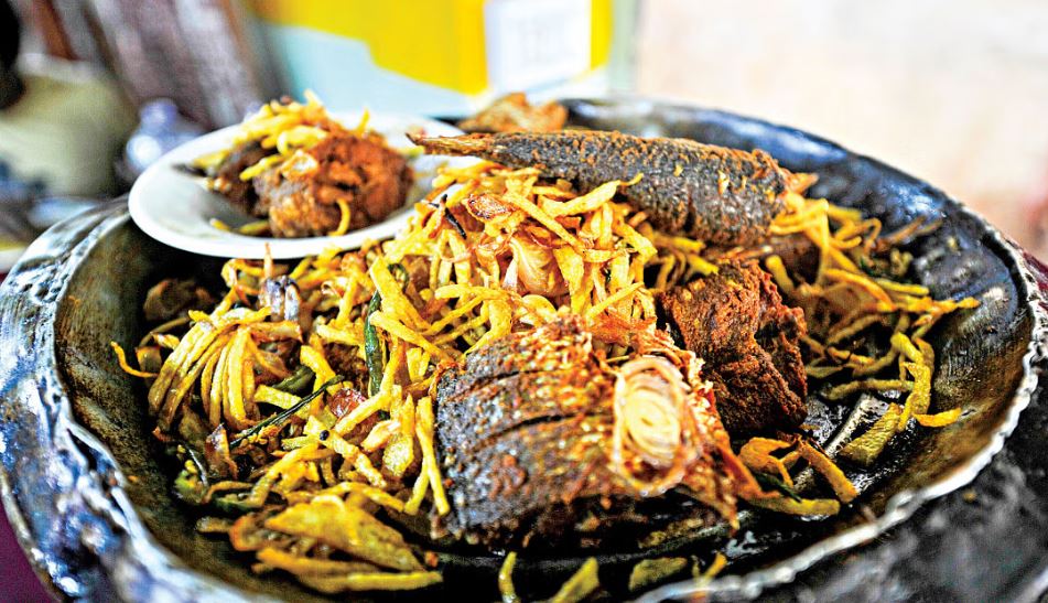 যে কারণে ঢাবি শিক্ষার্থীদের কাছে জনপ্রিয় মামা হোটেল