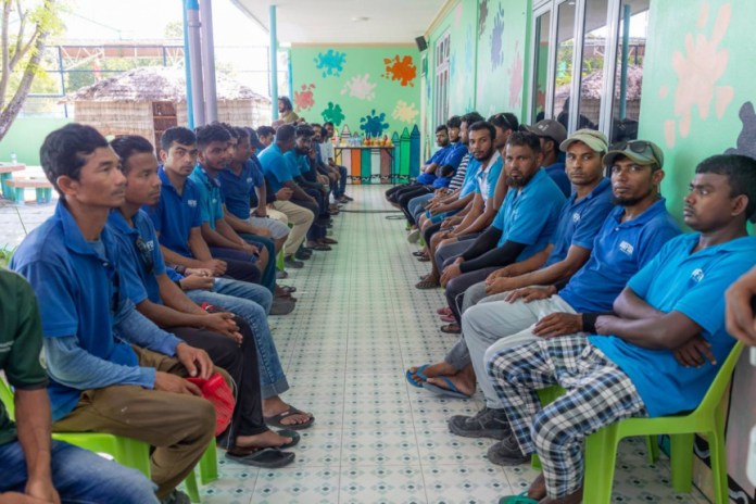 আবারও বাংলাদেশিদের জন্য বন্ধ মালদ্বীপের শ্রম বাজার