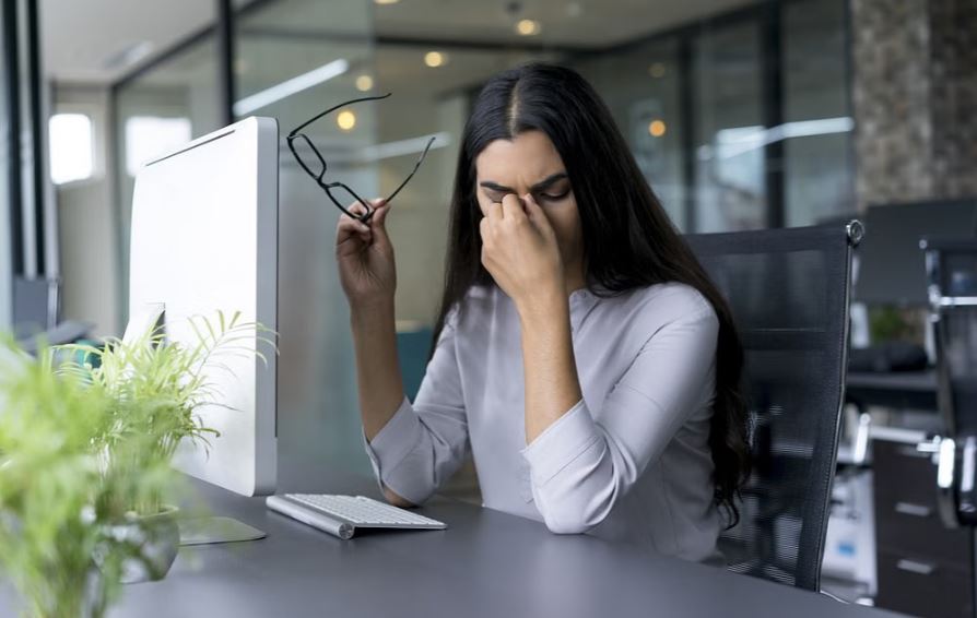 পিরিয়ডের ব্যথা কমানোর ঘরোয়া উপায়, কখন চিকিৎসকের কাছে যাবেন