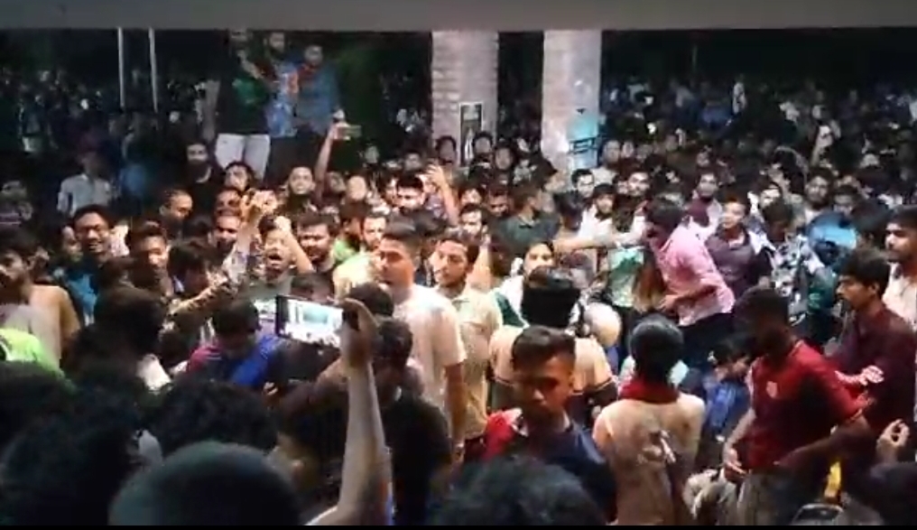 কোটা আন্দোলনকারীদের ওপর জাবি ছাত্রলীগের হামলার অভিযোগ, হল প্রাধ্যক্ষের পদত্যাগ