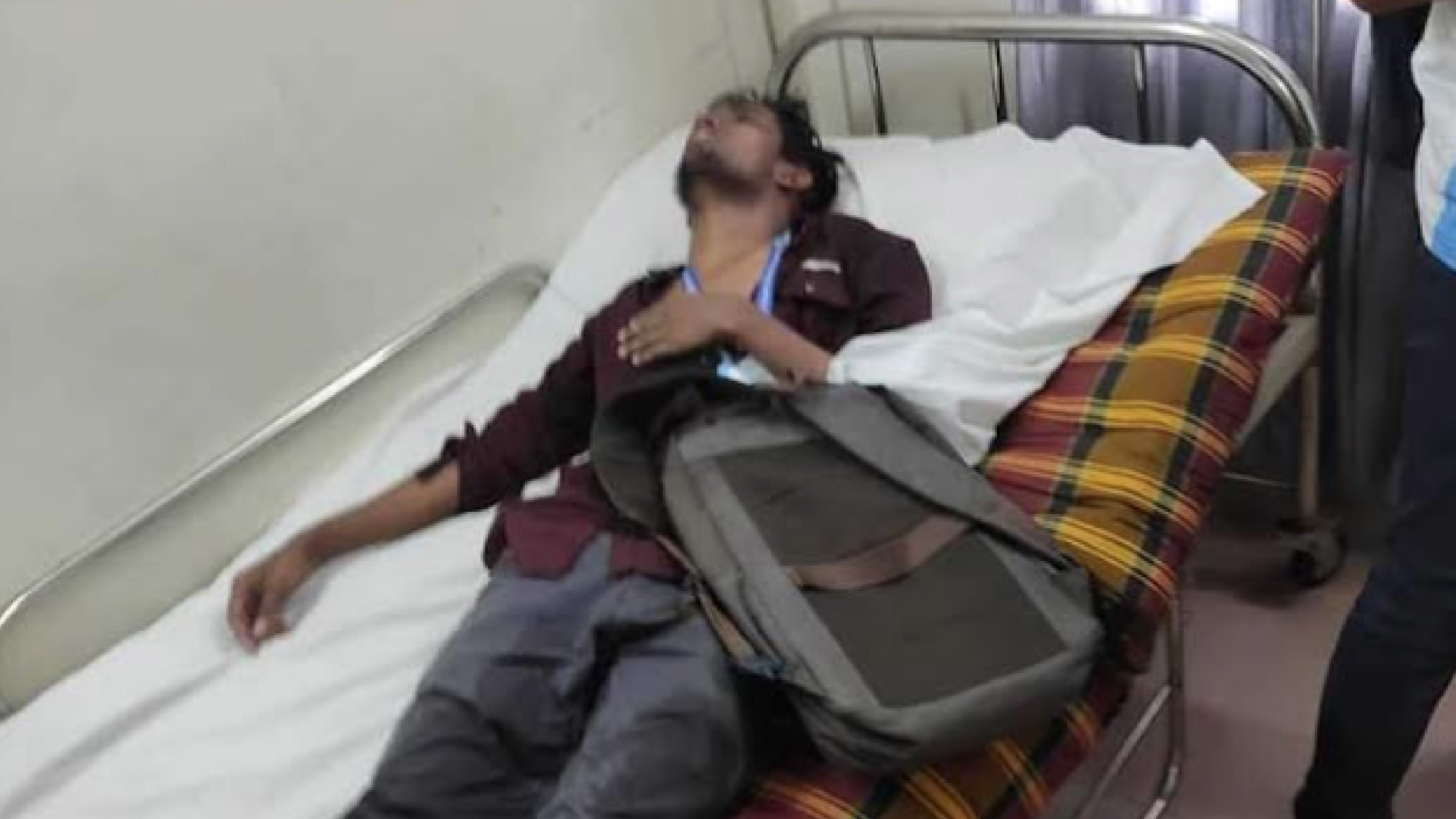 ঢাকা-চট্টগ্রাম মহাসড়কে আইআইইউসি শিক্ষার্থীদের ওপর বহিরাগতদের হামলা, আহত ১০