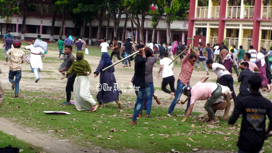 ঝিনাইদহে শিক্ষার্থীদের ওপর ছাত্রলীগের হামলা, আহত ৫