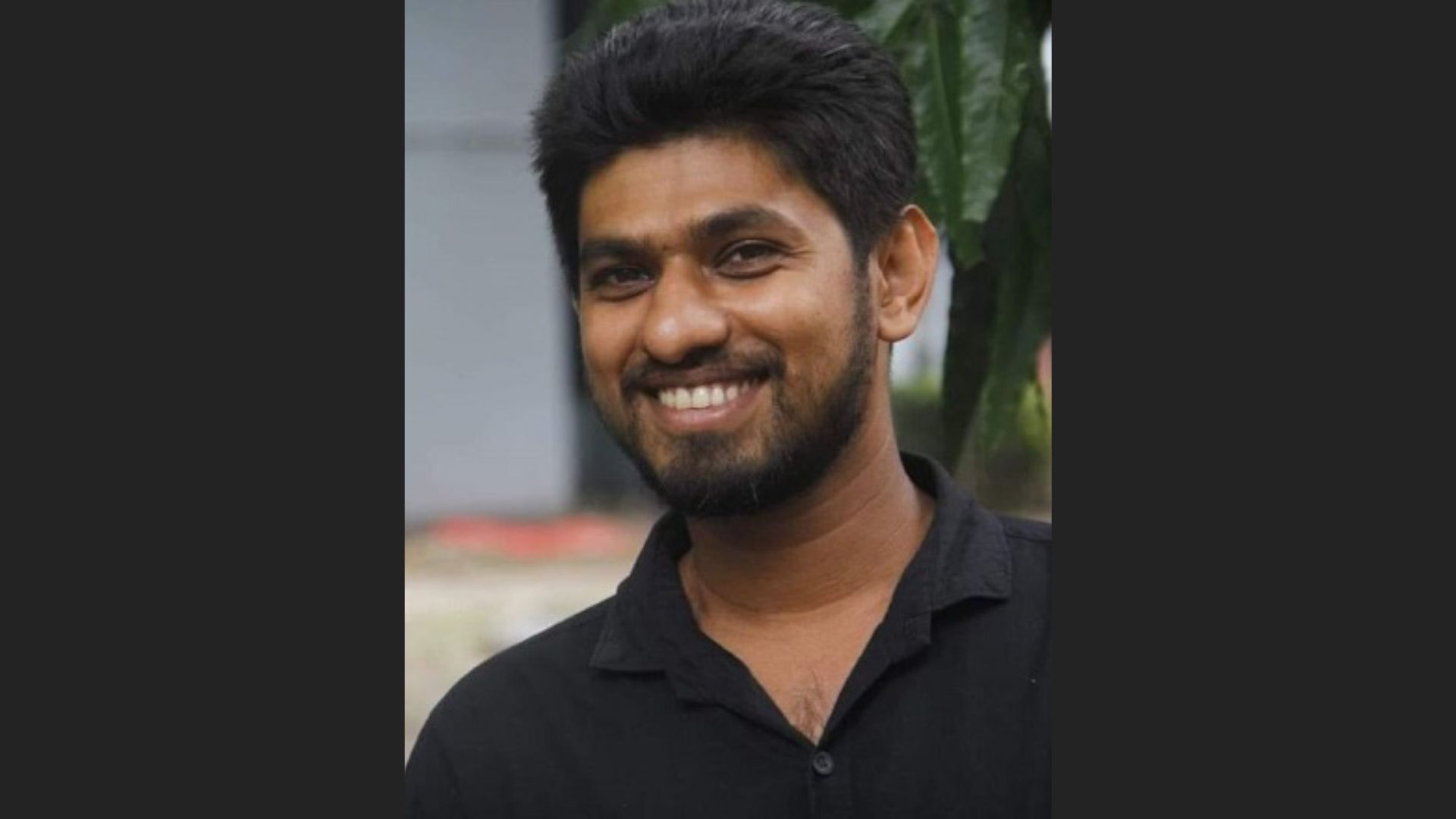 রাতে অফিস থেকে ফিরে নিশার সঙ্গে এখন কে খেলবে