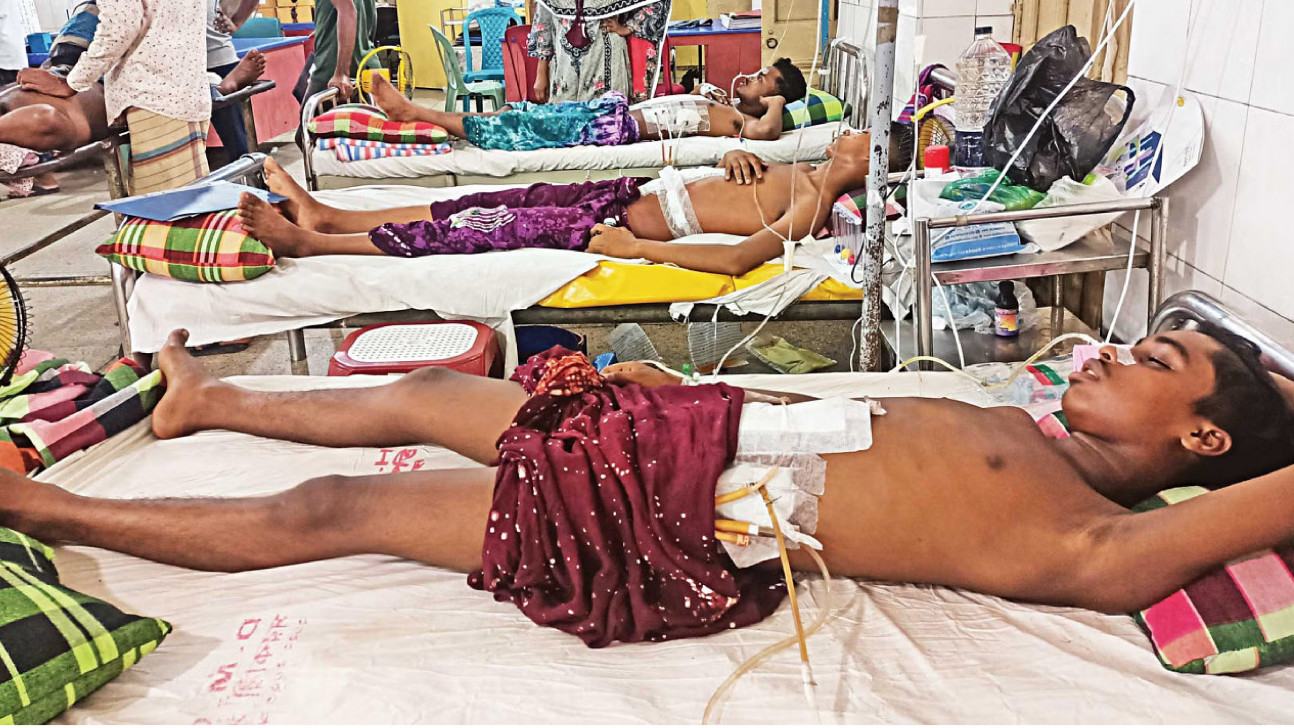 সরকারি-বেসরকারি হাসপাতালে চিকিৎসাধীন আন্দোলনকারীদের চিকিৎসা ব্যয় সরকারের