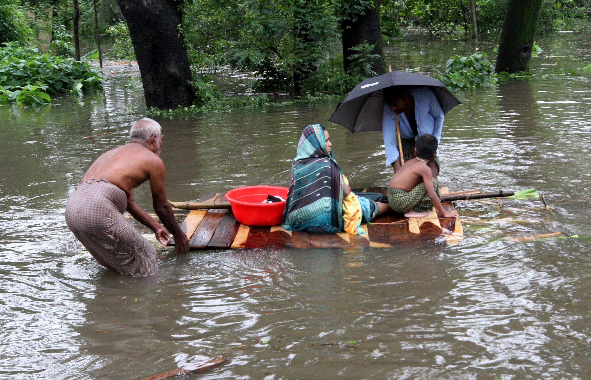 বন্যার প্রস্তুতি ও করণীয়