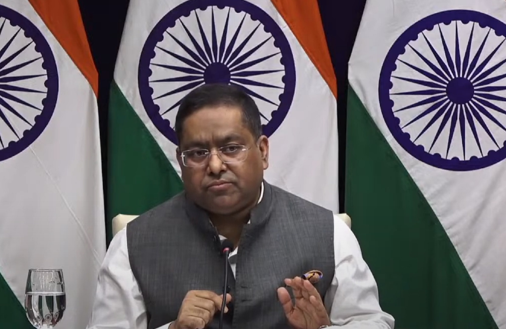 বাংলাদেশে পূজামণ্ডপে হামলা সম্প্রীতি নিয়ে ভুল বার্তা দেয়: ভারতের পররাষ্ট্র মন্ত্রণালয়